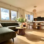 Design Family Xl W Sunny Balcony & Mountain Views & Free Parking Apartment *
