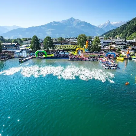 Spacious Boutique Family W Sunny Balcony & Mountain Views Zell am See